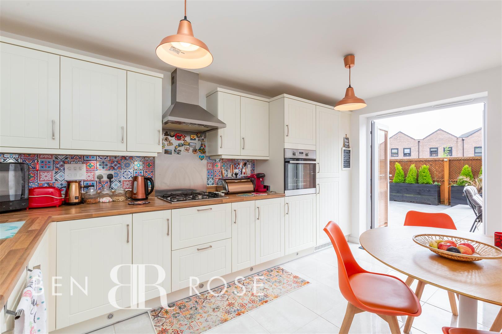 4 bed property in Greenfinch Avenue, Preston